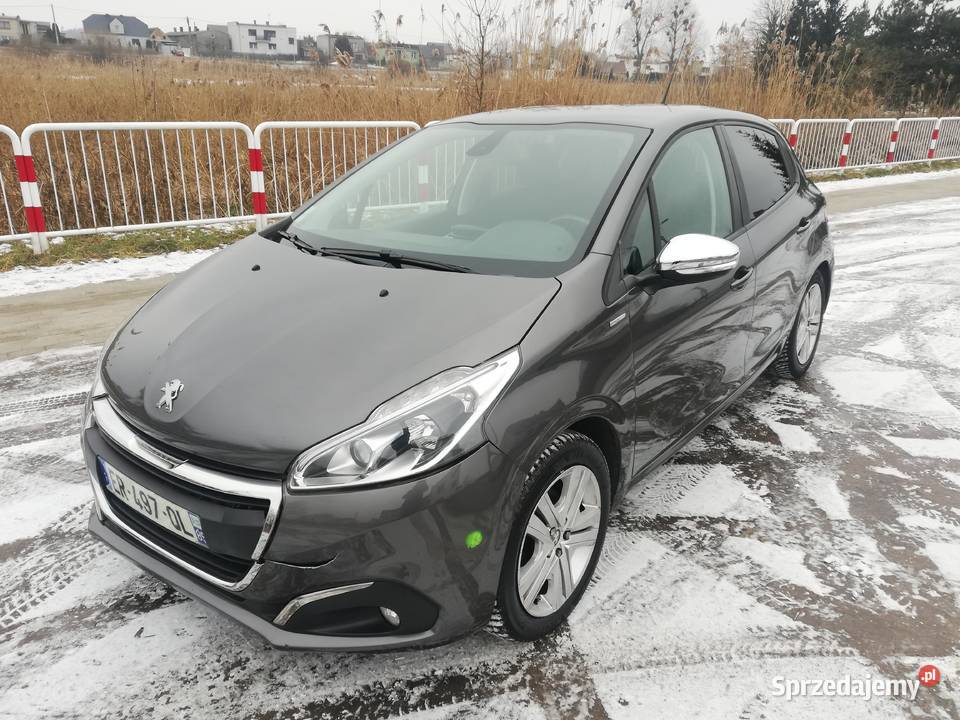Peugeot 208 12 Etylina 2017 r wielkopolskie