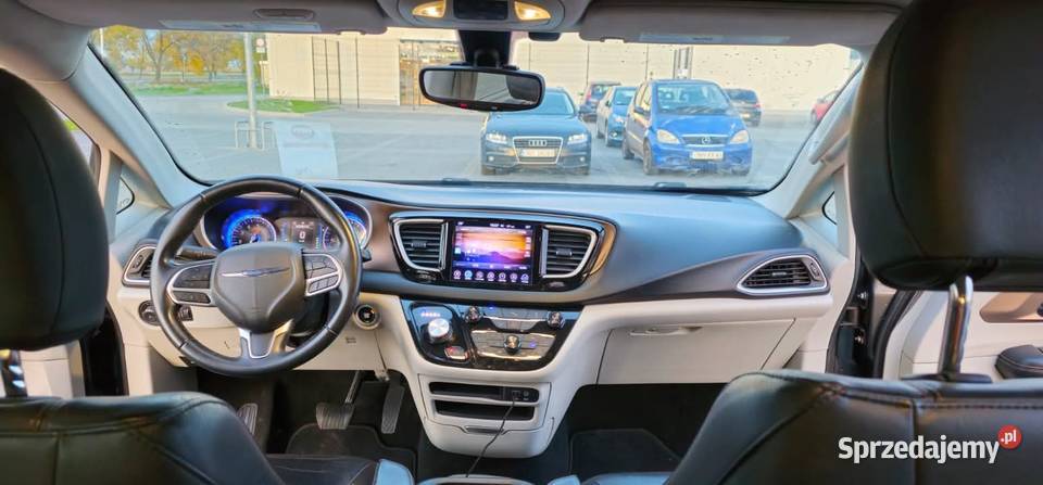 Chrysler Pacifica Van / Minibus Ząbkowice Śląskie