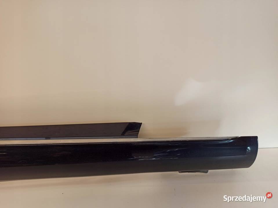 MERCEDES W205 A2056900840 LISTWA PROGOWA PRAWA Listwy i nakładki