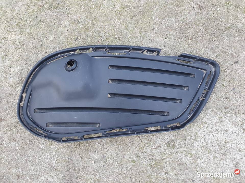 MERCEDES W205 AMG KRATKA PRAWA ZDERZAKA PRZÓD Międzychód