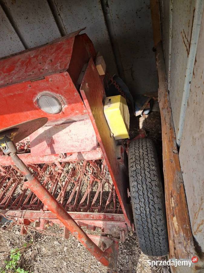 Siewnik Poznaniak 25 lejków 100 Siewniki Głogowa sprzedam