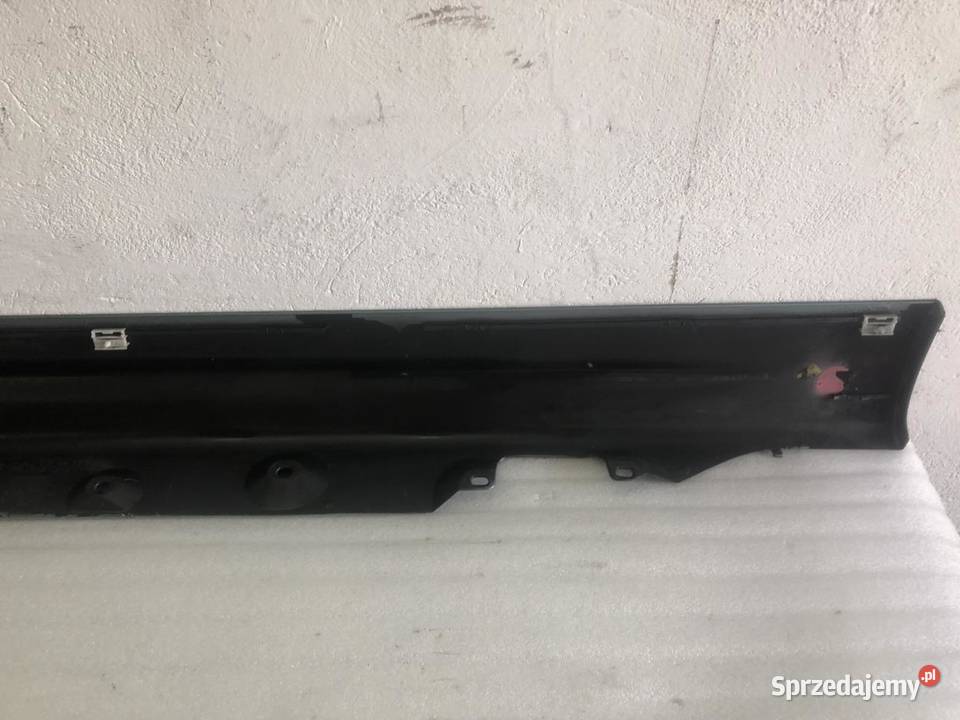 LISTWA PROGOWA PRAWA 8209756 SEDAN BMW E46 4226