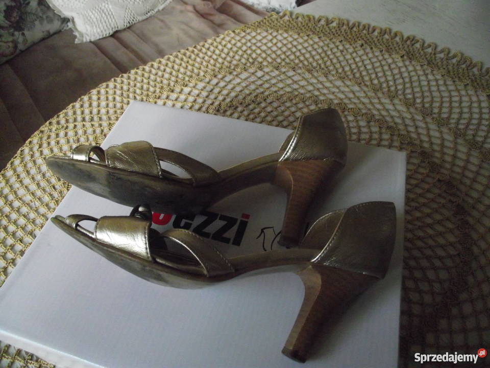 ZŁOTE SZPILKI Z NATURALNEJ SKÓRY r 36 Piła