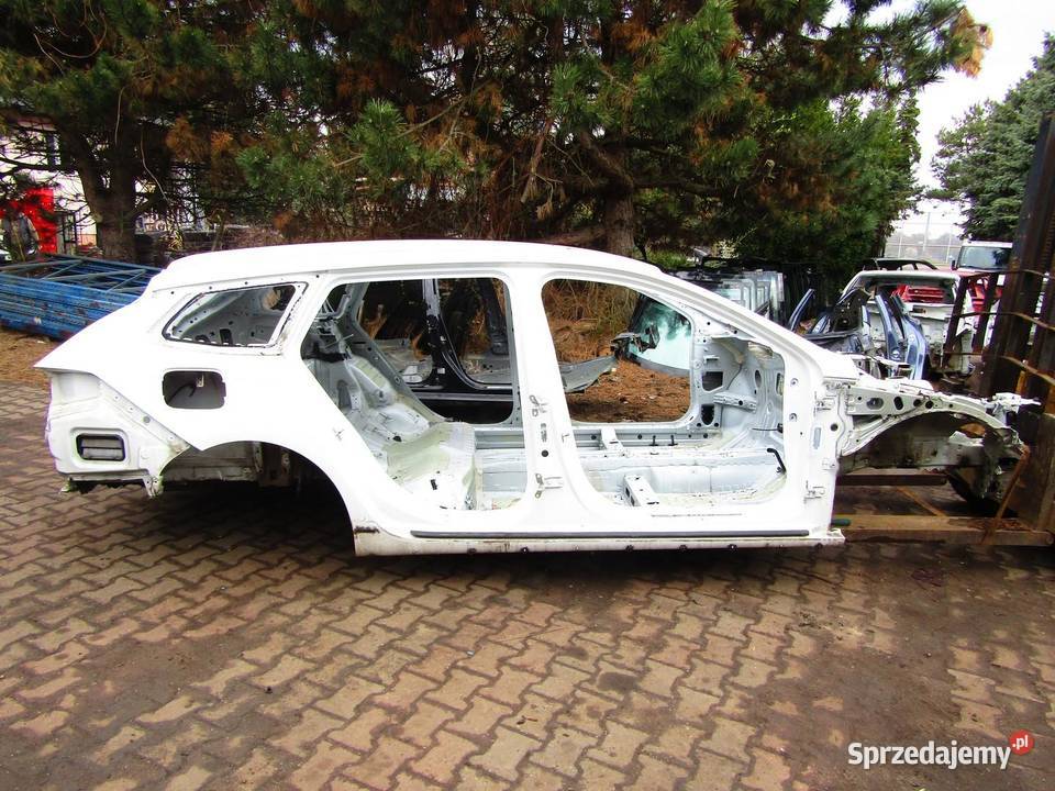 PRÓG SŁUPEK PRAWY PRAWA BOK Z40R OPEL INSIGNIA B osobowe sprzedam