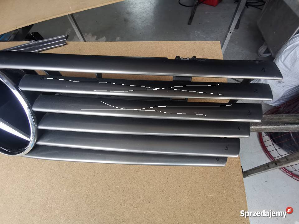 Mercedes R129 lamele grilla osobowe