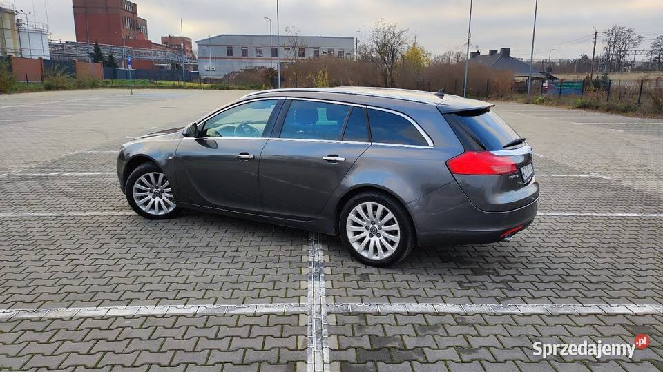 Opel insignia A 20 cosmo bogate wyposażenie stan mazowieckie Korytów