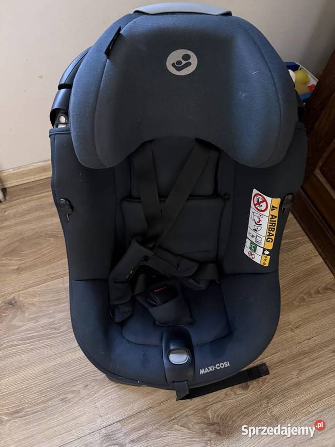 Fotelik z bazą Żurawiniec