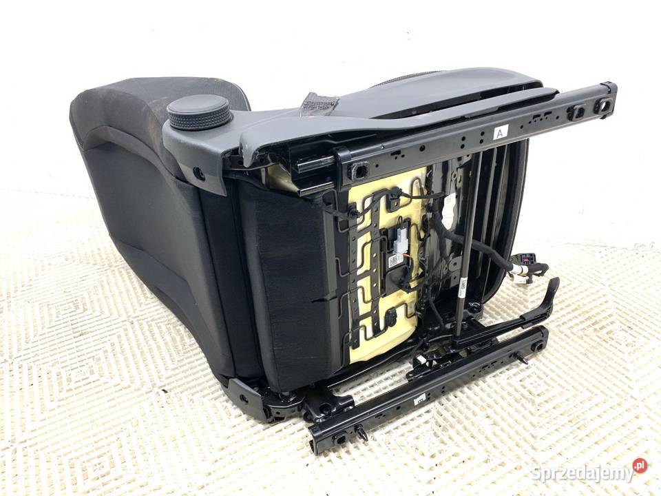 FOTEL PRAWY PRZÓD OPEL ASTRA K Hatchback sprzedam