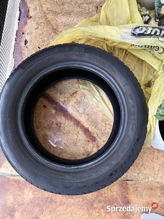 3x Opona letnia Goodyear EfficientGrip 19555 R15