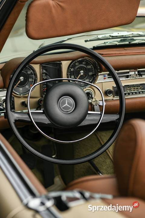 MercedesBenz W113 280SL Pagoda 1971 renowacji SL