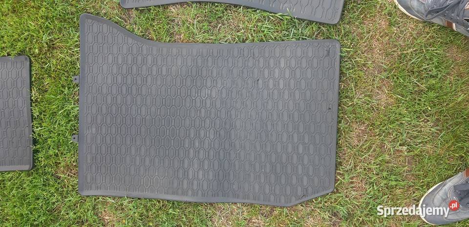 Dywaniki gumowe Mercedes b klasa a246 Akcesoria samochodowe Rzetnia