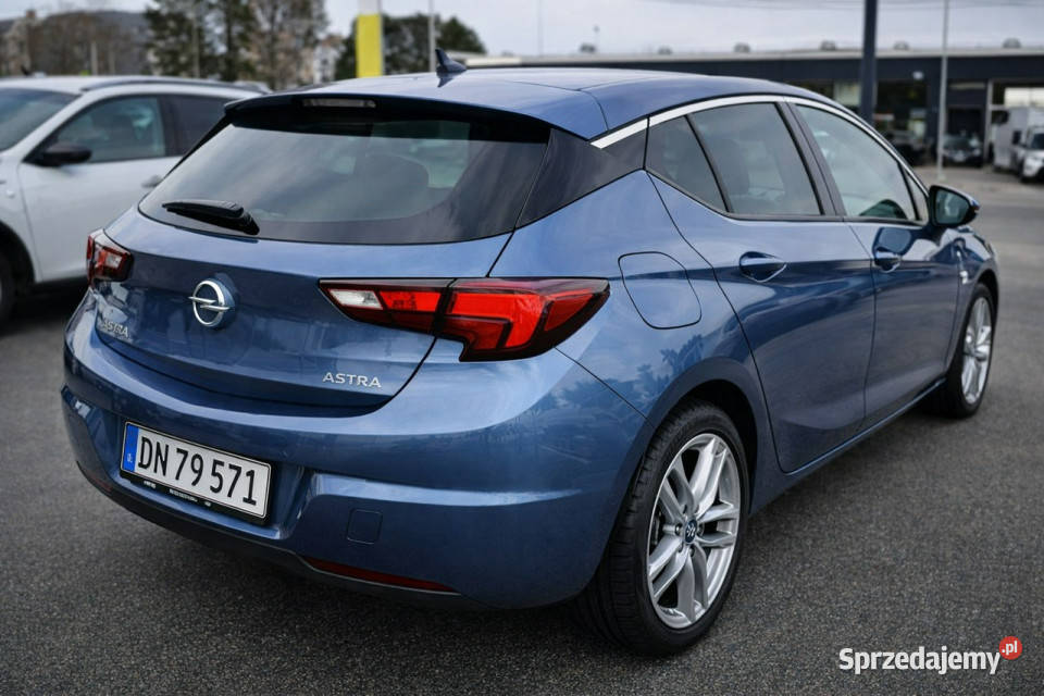 Opel Astra K 20152021 sprzedam