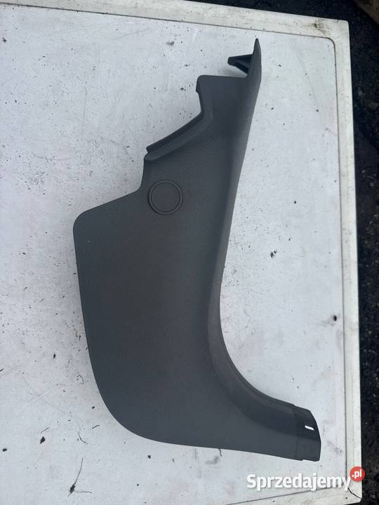 Osłona obudowa progu prawa Ford Focus mk2 Osłony i obudowy sprzedam