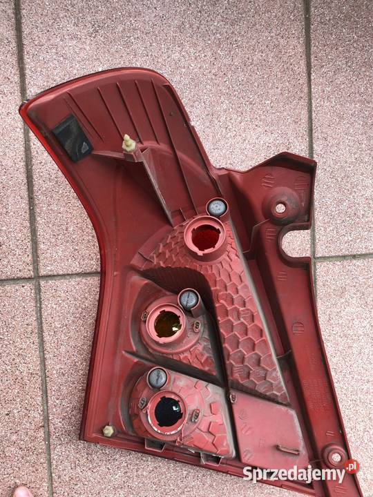SUZUKI SWIFT MK6 LIFT LAMPA PRAWA TYŁ 5696S1R Kozy sprzedam