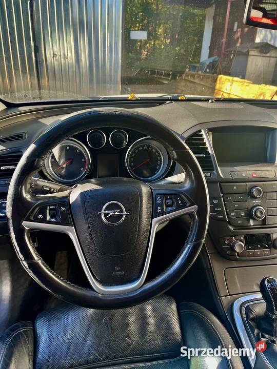 Opel insignia z fajnym wyposażeniem 160KM Ząbki