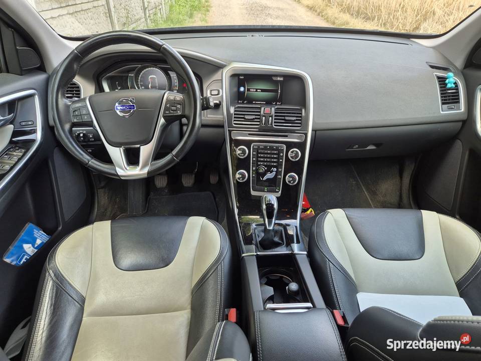 Volvo XC60 20 150 diesel 2017r Samochody osobowe Leszno