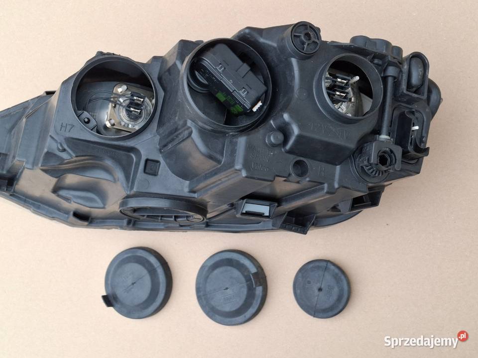 VW POLO VI 6 2G REFLEKTOR PRAWY LAMPA PRAWA H7 Bieleń