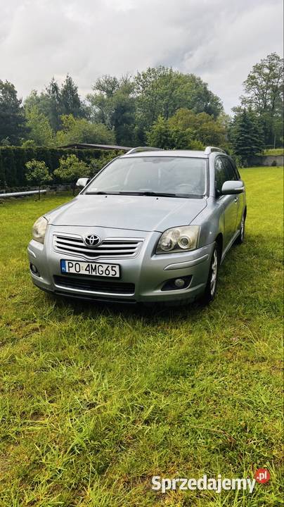 Toyota Avensis 20 d 2009 r 1996cm3 Avensis Sieradz