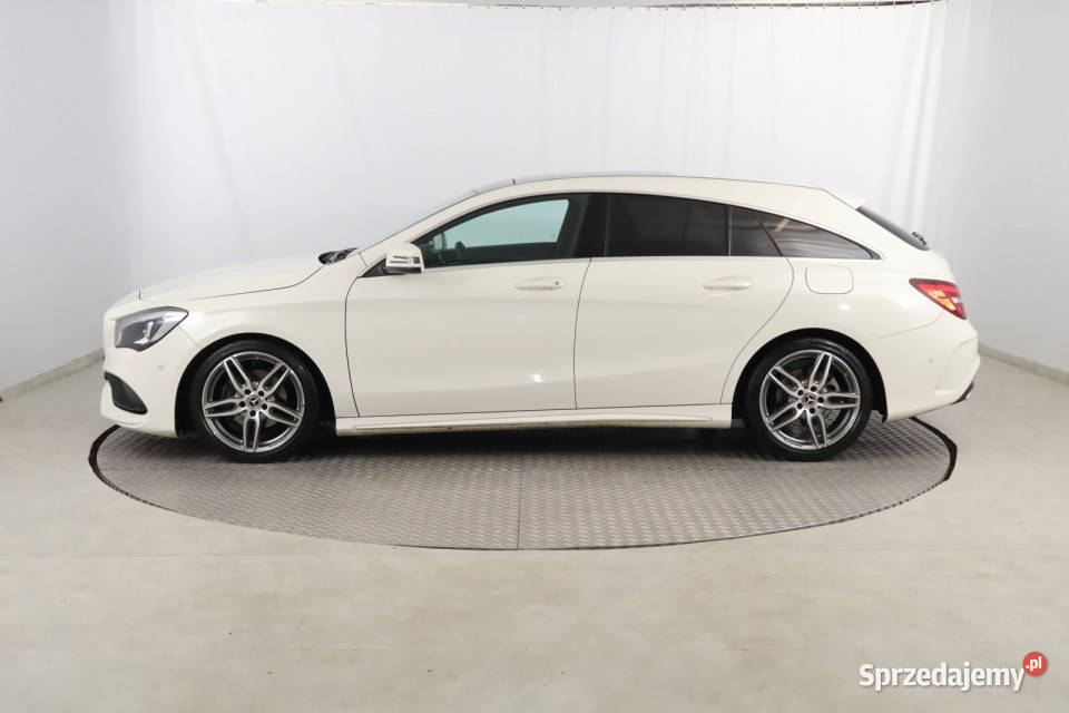 Mercedes CLA 200