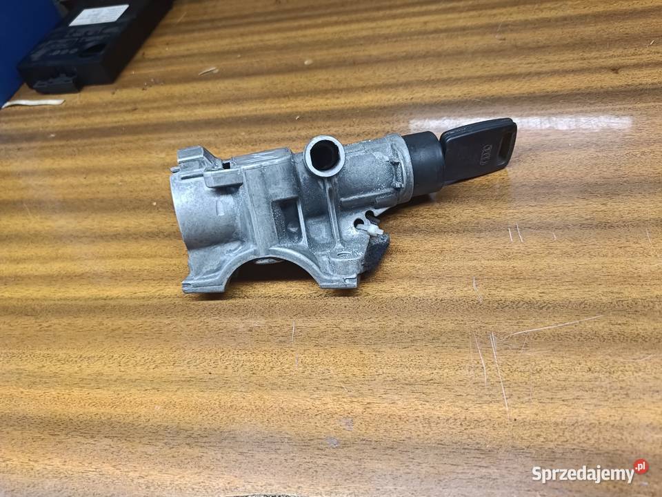 Stacyjka Z 1 Kluczykiem Audi A4 B5 a11