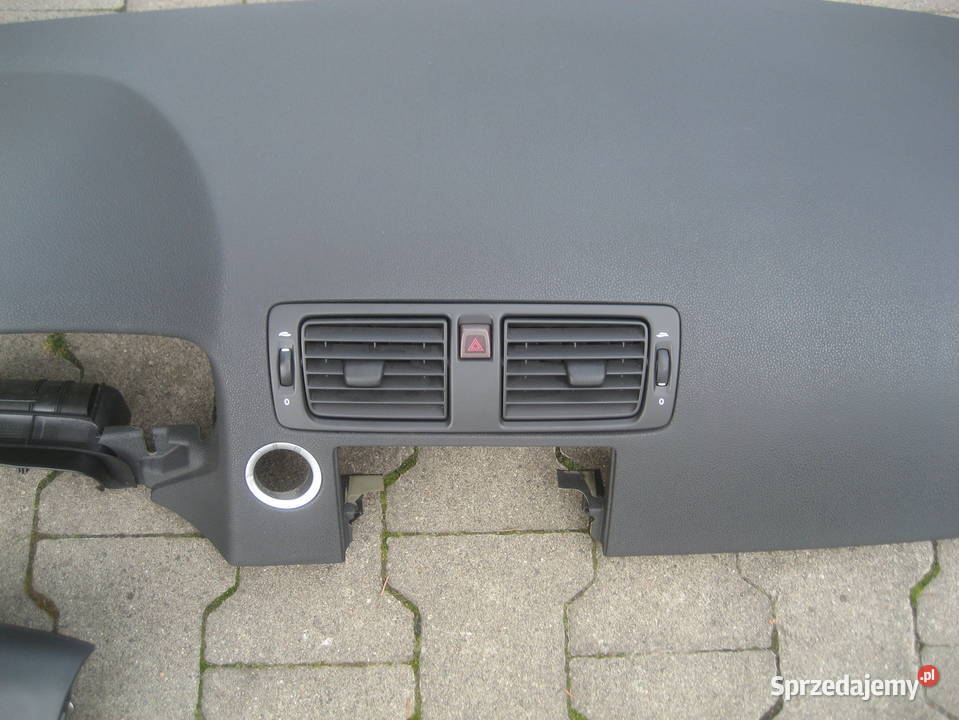 volvo v50 s40 0406r deska rozdzielcza konsola Rakoniewice