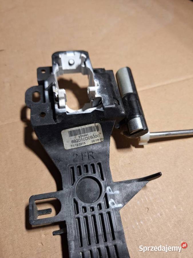 Klamka prawych przednich drzwi TOYOTA YARIS III Klamki Brzesko