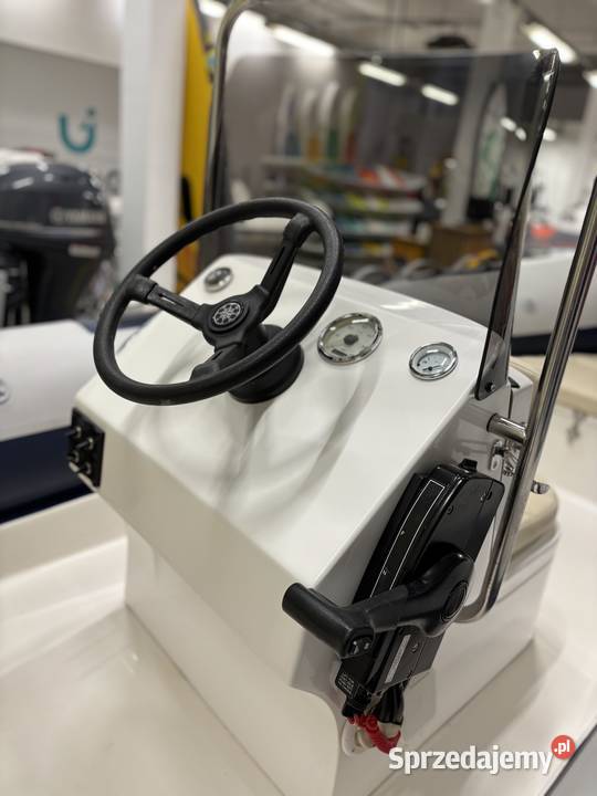 Łódź hybrydowa RIB Uone U480 z silnikiem Mercury Poznań