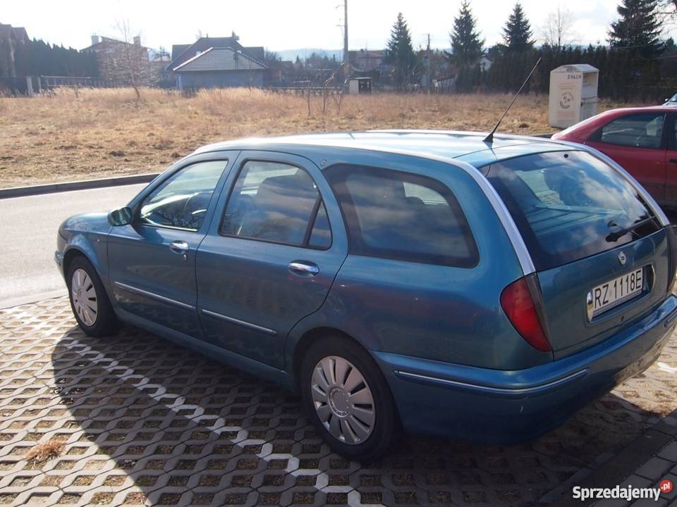 Lancia Lybra 18 benzynaLPG światła przeciwmgłowe Rzeszów