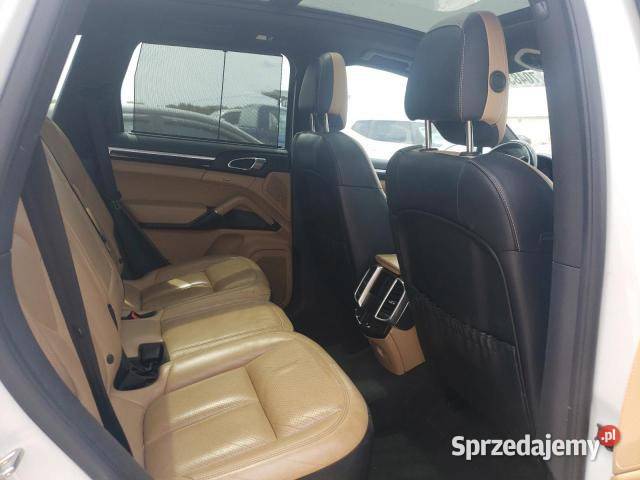PORSCHE CAYENNE produkcji 2016 z USA Warszawa sprzedam