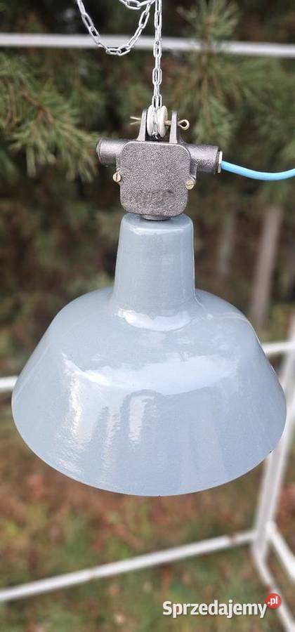 Lampa emaliowana indriustralna z lat 70tych Anielin