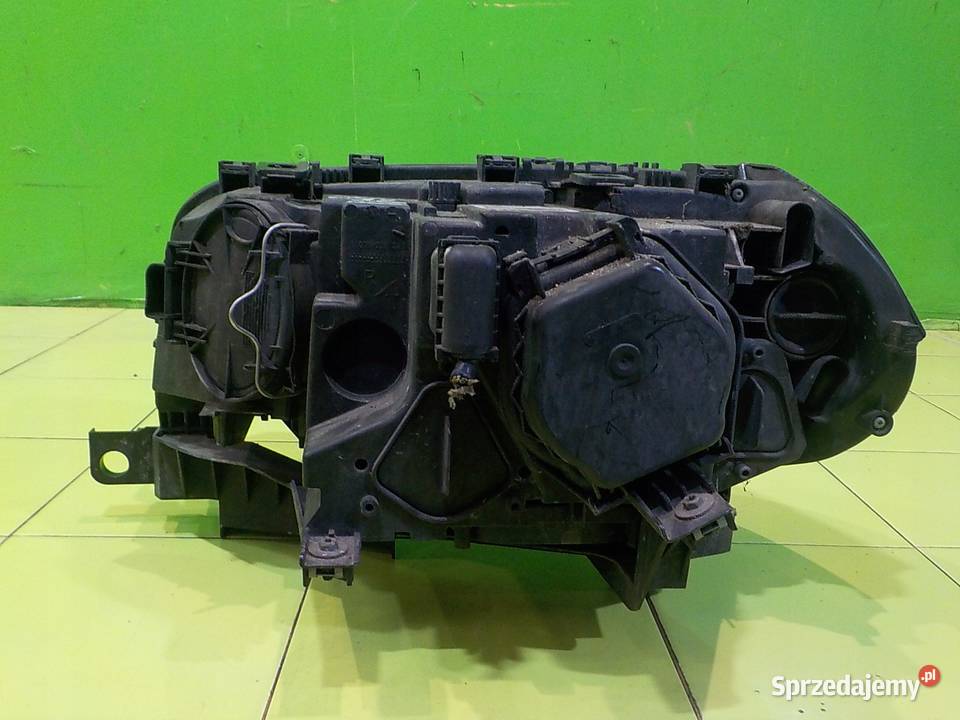 BMW X3 E83 LIFT MPAKIET 20 D 07r lampa prawa Suków
