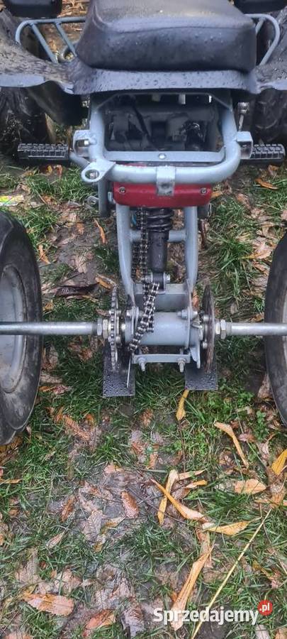 QUAD 110125 NIESPRAWNY