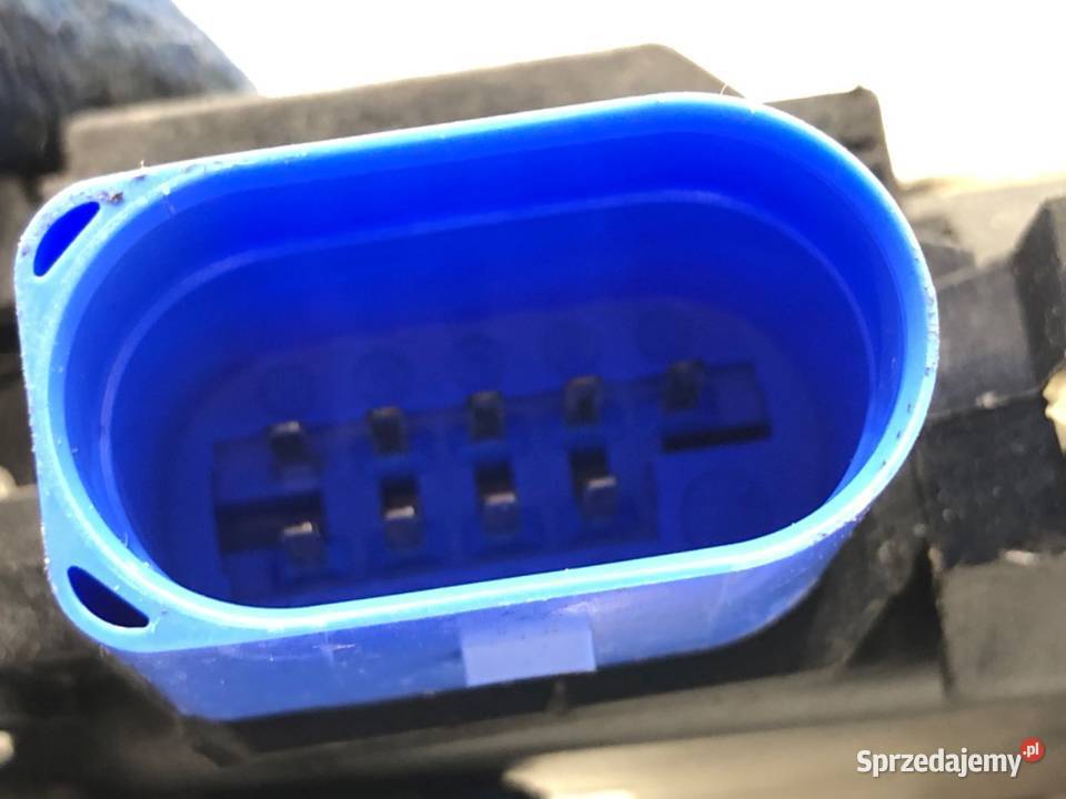 ZAMEK DRZWI PRAWY PRZÓD VW TOUAREG SUV 3D1837016