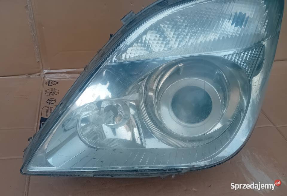 Mercedes Sprinter W906 Xenon reflektor lampa Przeźmierowo sprzedam