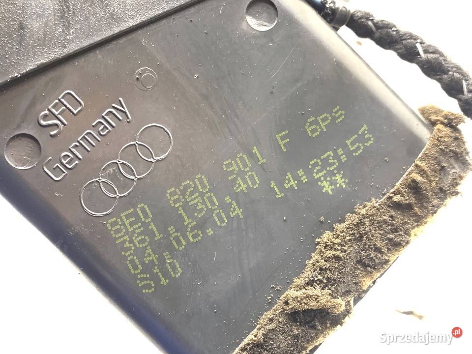 KRATKA NAWIEWU LEWY PRZÓD AUDI A4 B6 8E0820901F