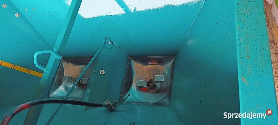 Rozsiewacz sulky 800l lekki nieuszkodzony Boguty-Pianki