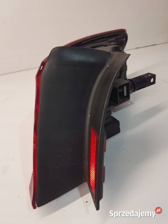 LAMPA LEWY TYŁ AUDI A3 8V SPORTBACK 8V4945095C