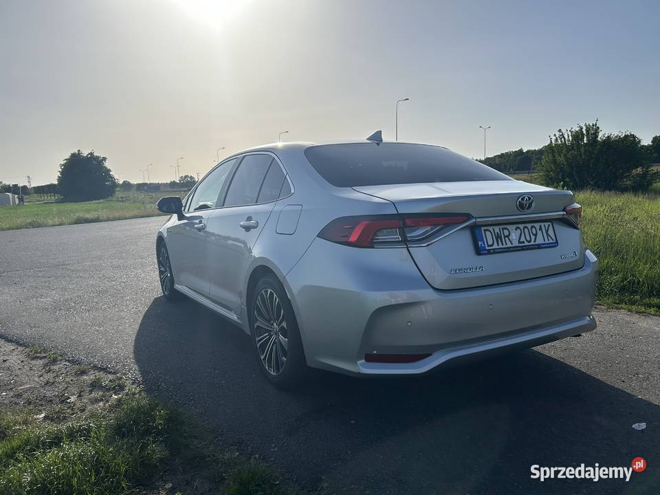Toyota Corolla 18 Hybrid Style Tech automatyczna Spalice