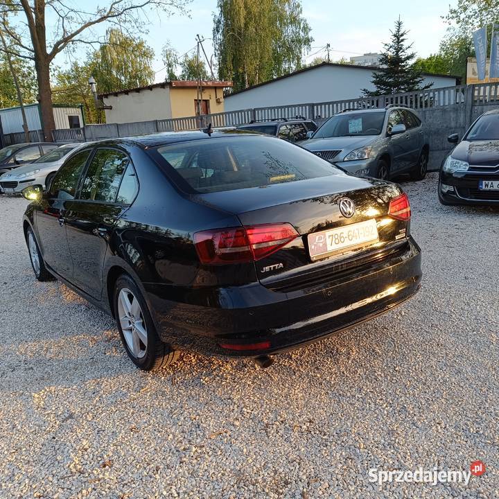 Volkswagen Jetta 2016 r 12 benzyna Salon I Warszawa