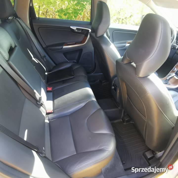 Volvo XC 60 T5 AWD 2016r 245 Inscription stan Modliborzyce