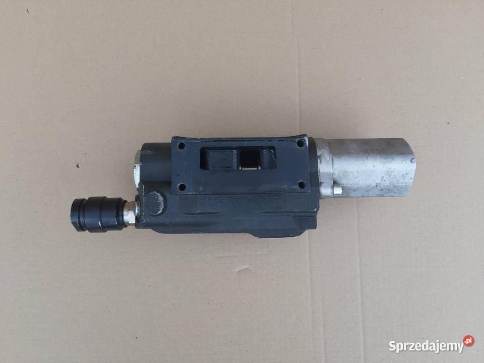 SCANIA HYDRAULIKA PRZYSTAWKA ZAWÓR ROZDZIELACZ Trzciel sprzedam
