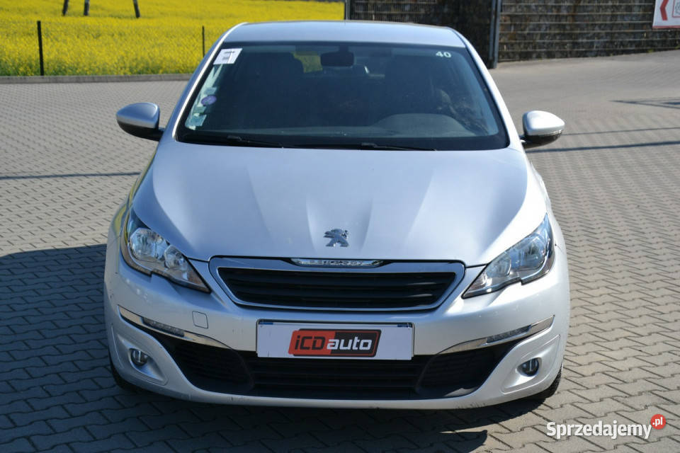 Peugeot 308 12 benzyna 110 parktroniki tablet Rok produkcji 2016 małopolskie Kęty