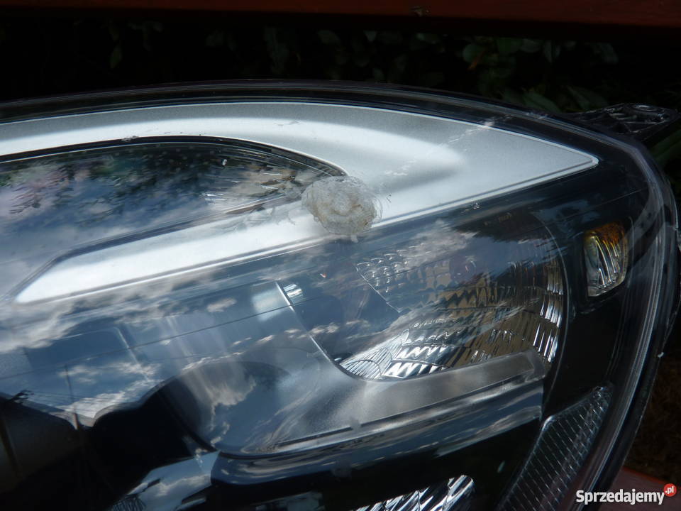 Reflektor BiXENON Skrętny Volvlo v40