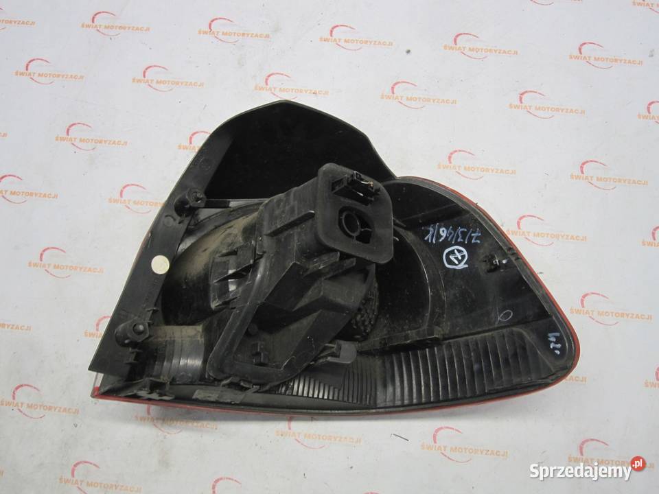 VW GOLF VI 10r lampa lewa tył 5K0945111