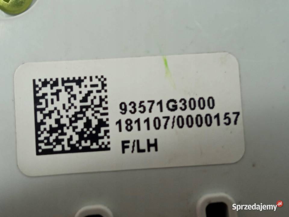 PRZEŁĄCZNIK SZYB LEWY PRZÓD 93571G3000 Hyundai