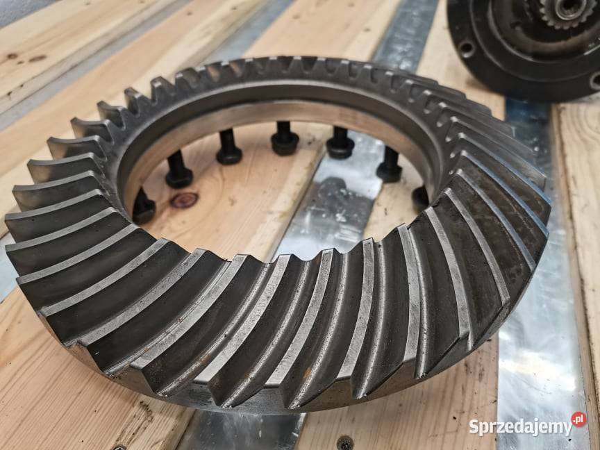 Fendt 927 Vario Przekładnia główna 9700400804 Wilkowo sprzedam