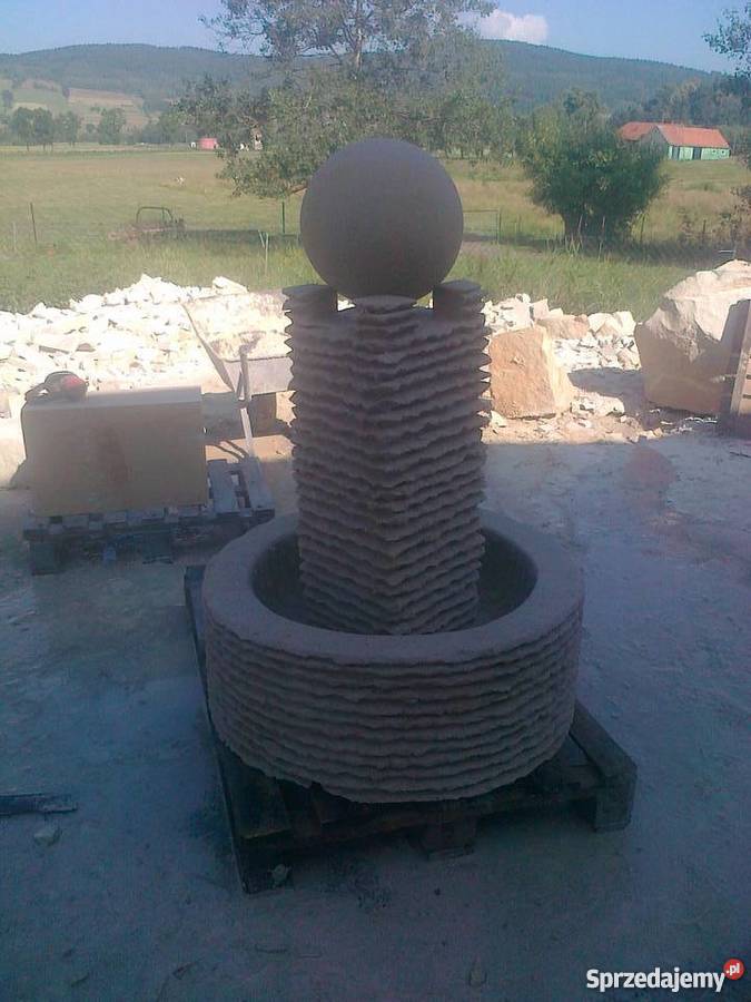 Fontanna z piaskowca kamień naturalny dolnośląskie Kamienna Góra sprzedam