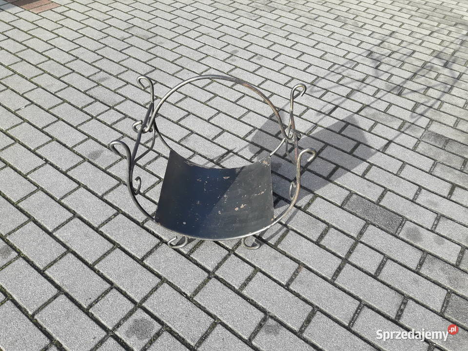 Metalowy kuty kosz na drewno kominkowe Antyki Gdynia