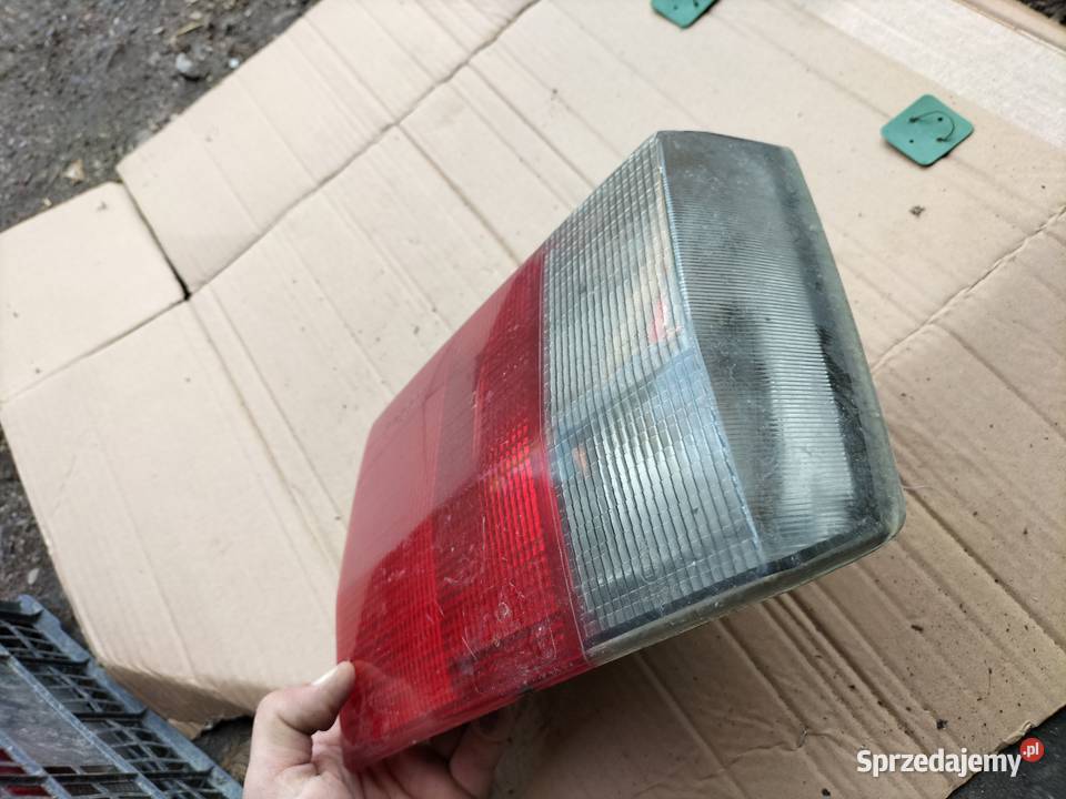 AUDI 80 B3 B4 KOMBI 893945093A LAMPA TYŁ TYLNA lewe Lampy tylne Kamień-Kolonia