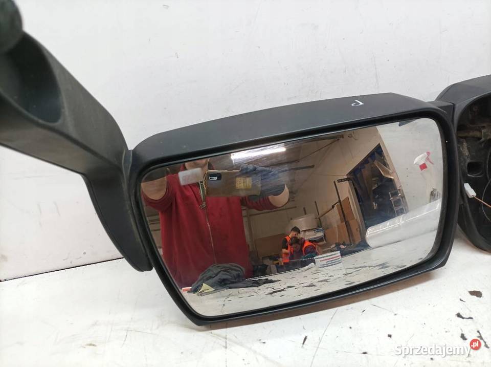 LUSTERKO PRAWE 10PIN 07R 031035 Iveco Stralis